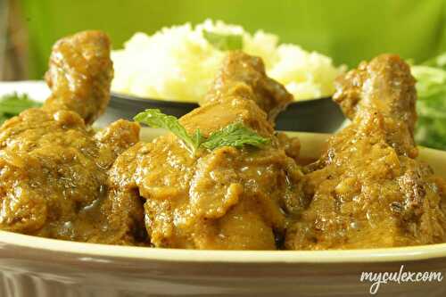 Hariyali Murgh Masala(Chicken in Green Gravy)