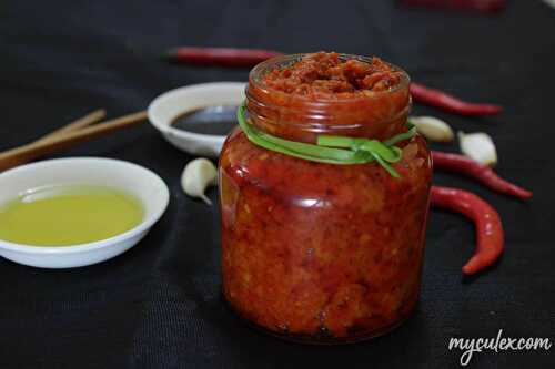 Hot Chili Garlic Sauce| Easy Homemade Chili Garlic Sauce from fresh red chilies