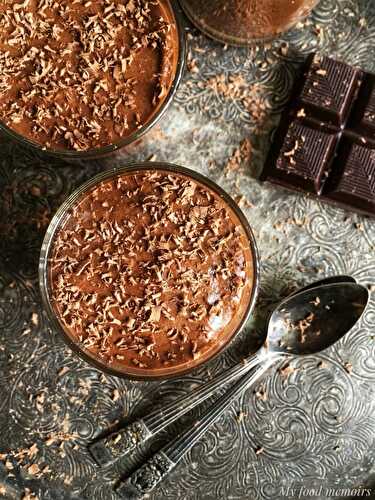 Easy dark chocolate mousse
