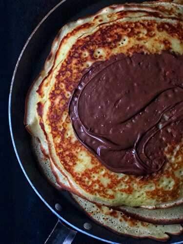 Rollup vanilla pancakes