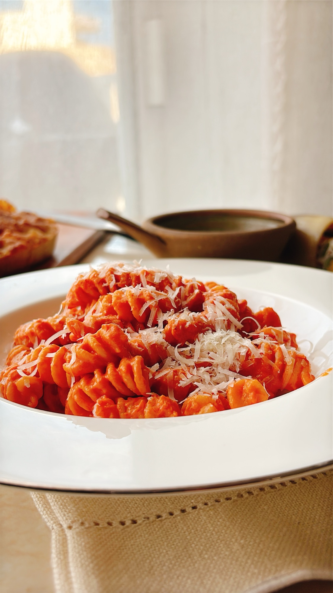 Pasta with Roasted Red Pepper and Ricotta Sauce