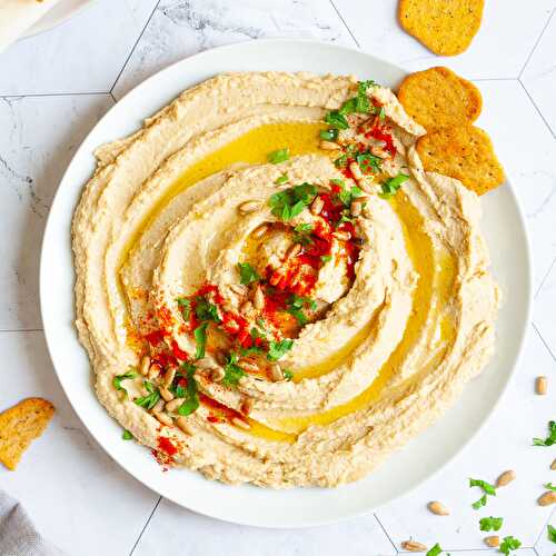 Hummus without Tahini (but with Sunflower Seeds)
