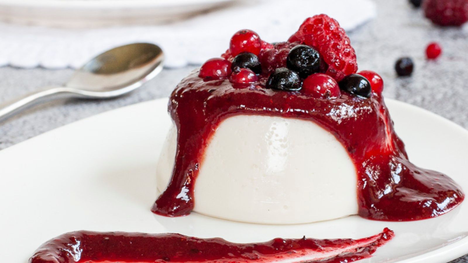 23 Ways to Use Coconut Cream in Your Cooking and Baking