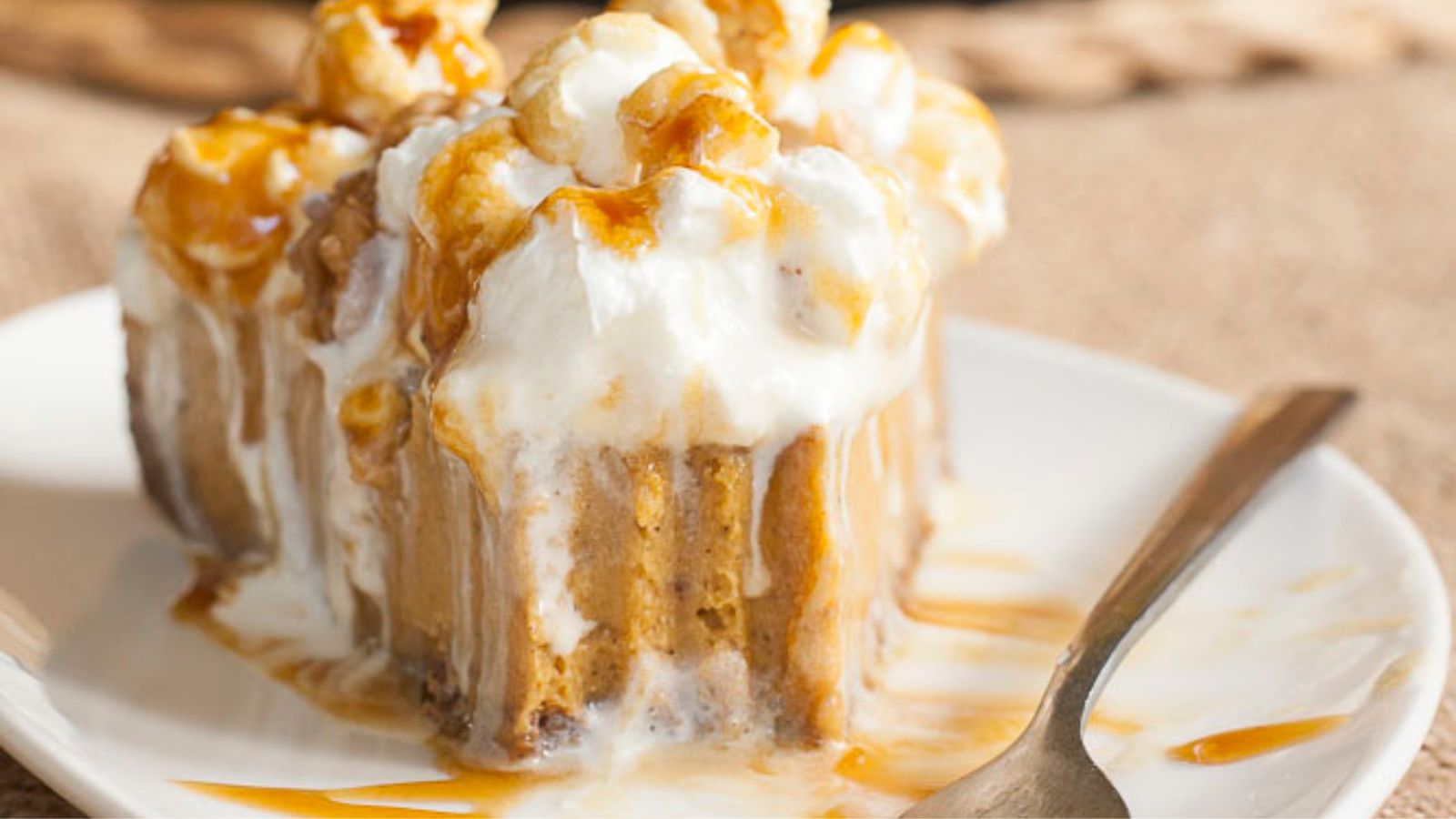 20 Easy Fall Dessert Recipes That Make the Most of Baking Season