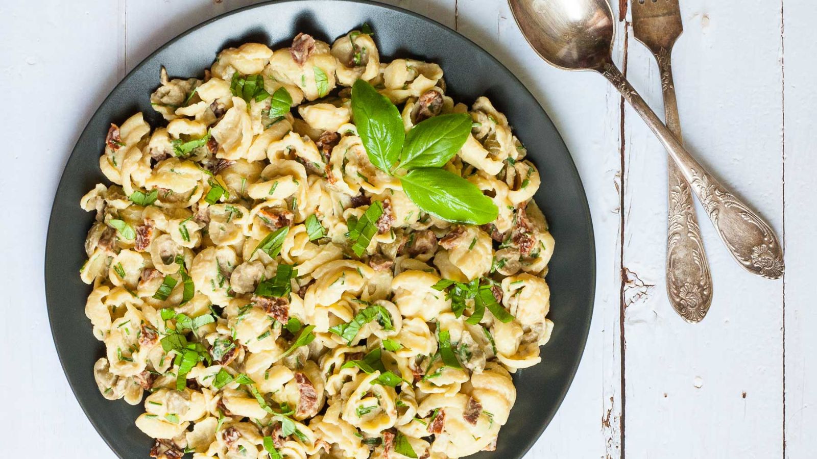 Unwind with 22 Easy Fall Dinners You’ll Never Tire Off
