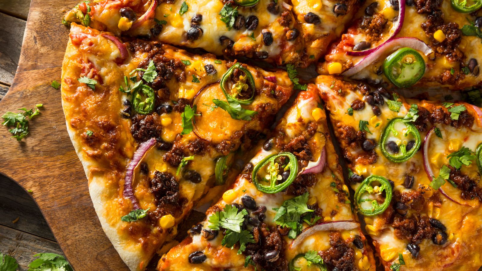 18 Healthy Pizza Recipes You Can Make at Home This Fall