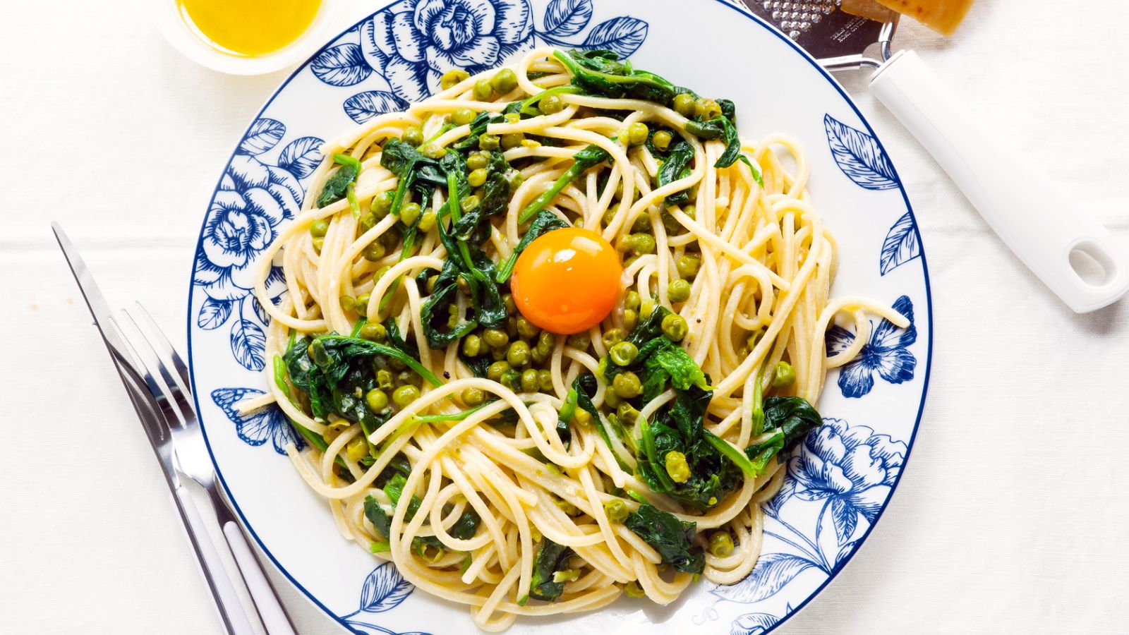 Savor 22 Quick, Easy Clean-Eating Recipes for Weeknight Dinners