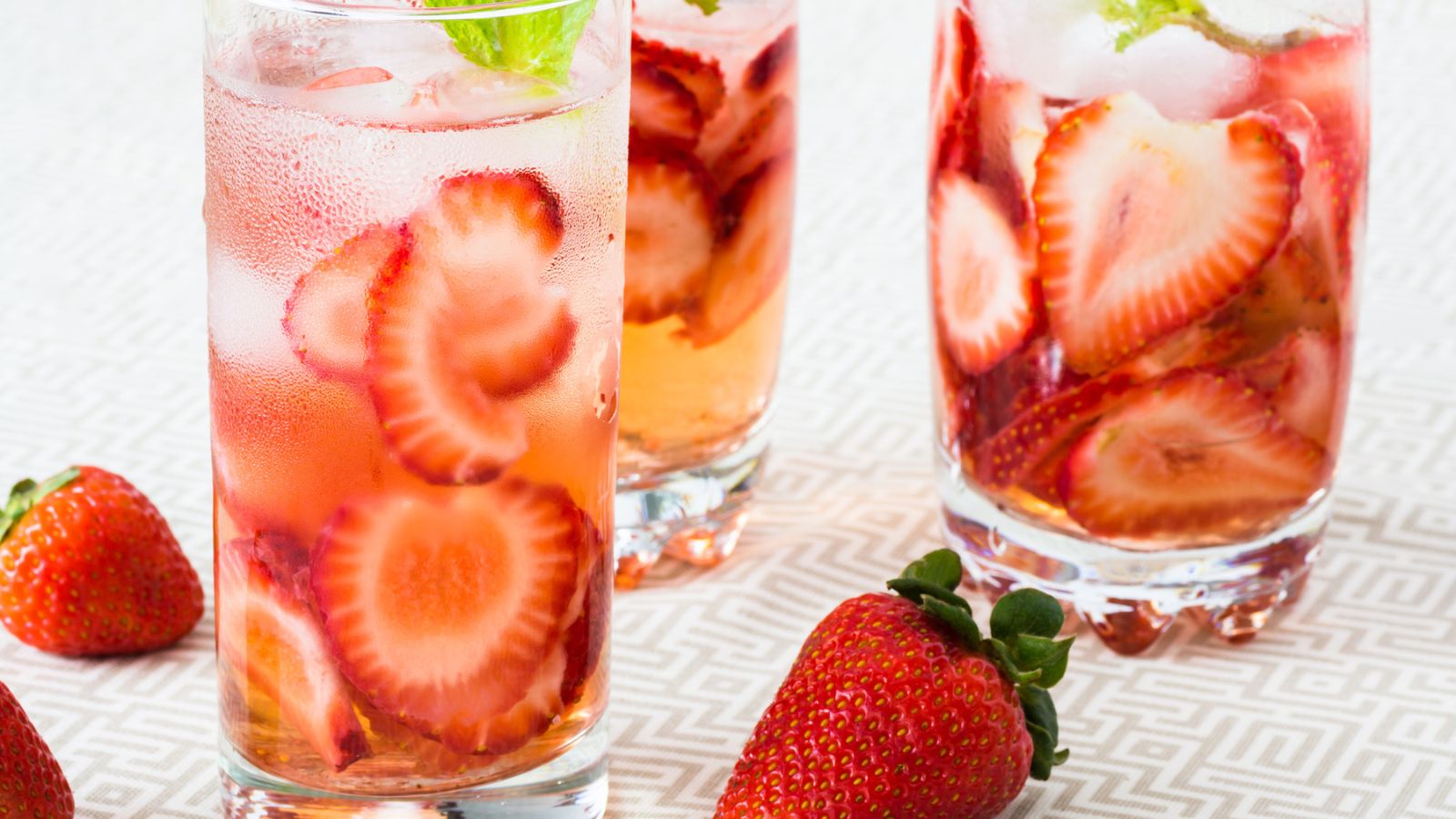 12 Drinks You Can Consume A Lot Of Without Getting Sugar Rush