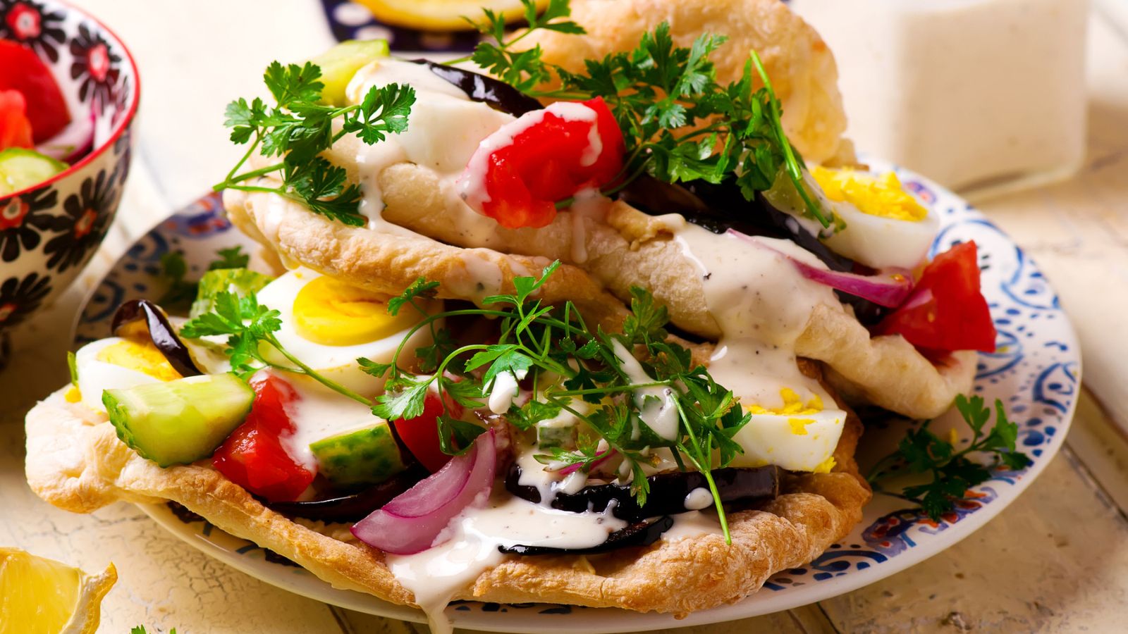 14 Food People Typically Eat for Breakfast in the Middle-East