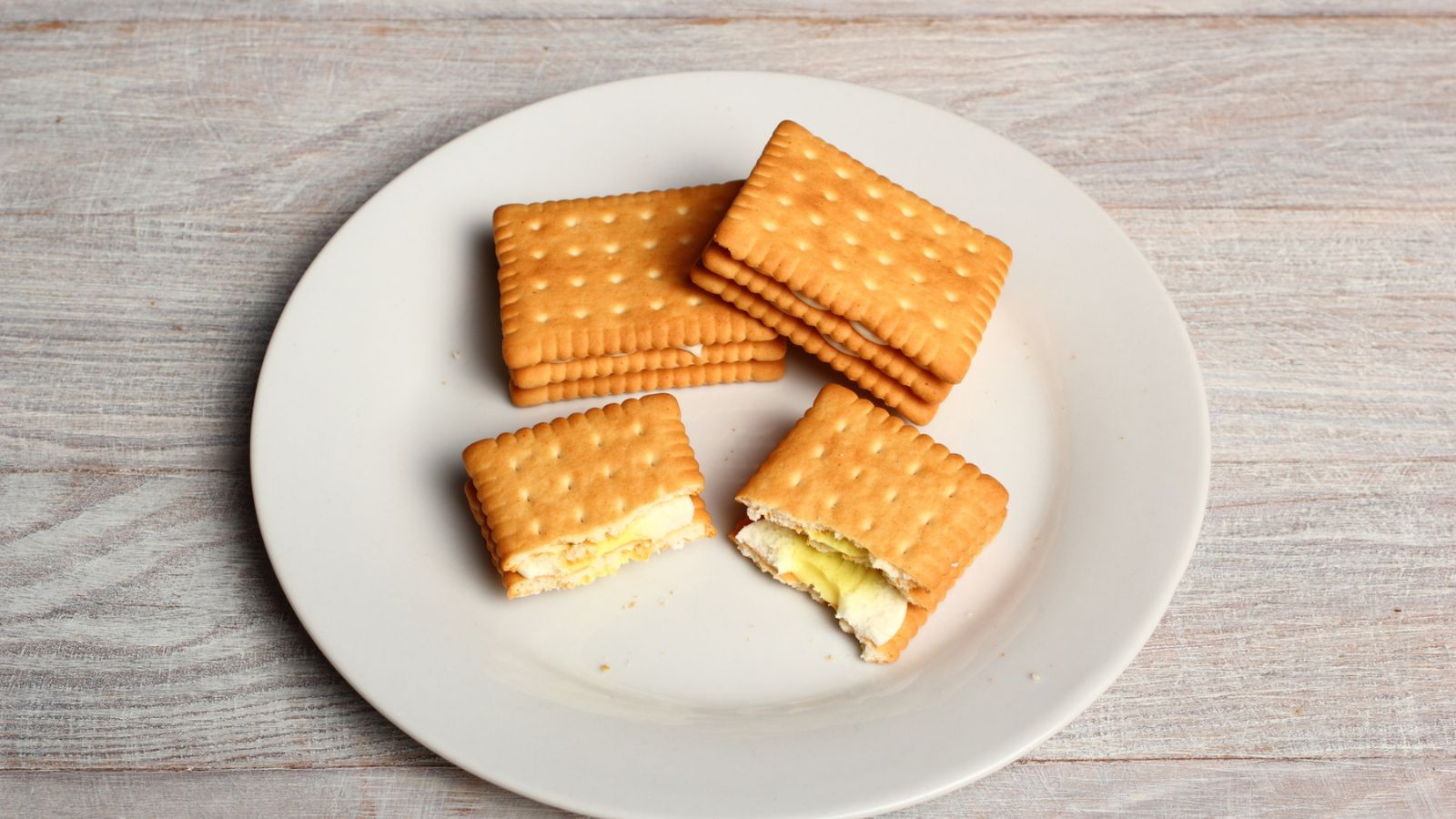 15 Retro Foods From Our Childhood That Immediately Makes Us Nostalgic