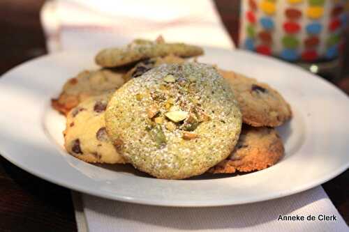 Pistachio-, Choc chip- and Oats with White Chocolate and Cranberry Holiday Cookies -