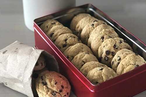 Peanut butter chocolate chips cookies ~~ Cookies au beurre de cacahuète et pépites de chocolat - Nourish by Lu