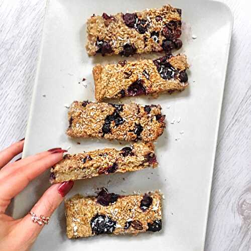 Blueberry and Coconut Oat Flapjack Bars
