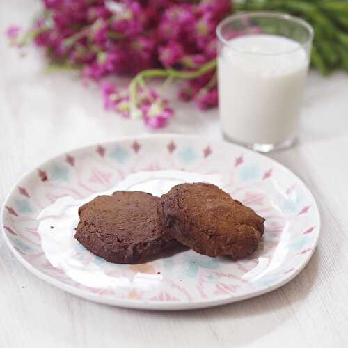 Four Ingredient Almond Butter Chocolate Healthy Cookies - Vegan + Gluten Free - Nourish Your Glow