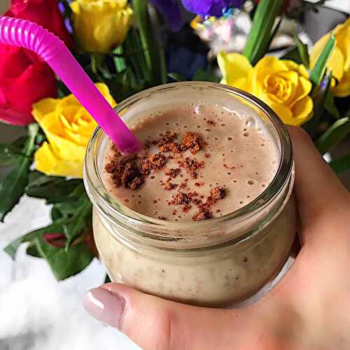 Healthy Peanut Butter Smoothie Recipe - Nourish Your Glow
