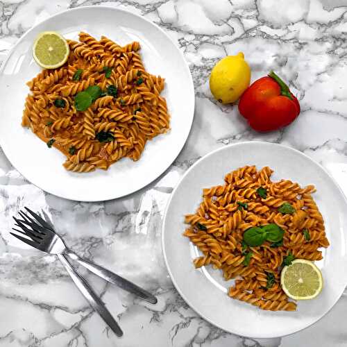 Healthy Roasted Red Pepper Pasta Sauce - Nourish Your Glow