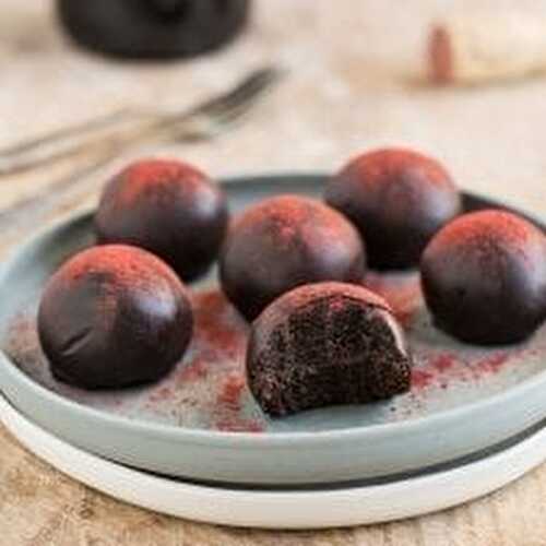 Chocolaty Vegan Truffles with Red Wine