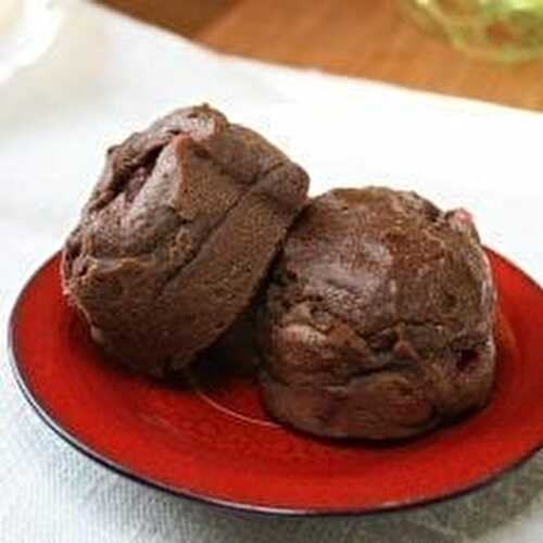 Šokolaadi-marja muffinid, suhkruvabad