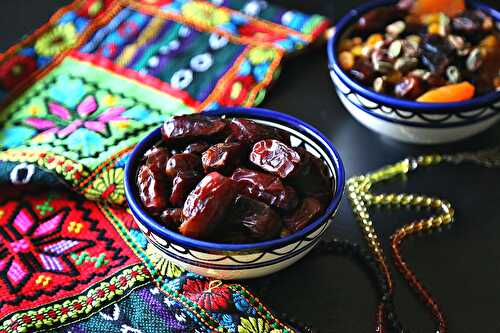 All You Need to Know about Dates - :: Nutrizonia ::