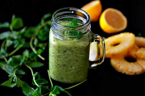 Avocado Smoothie with Pineapple and Mint - :: Nutrizonia ::