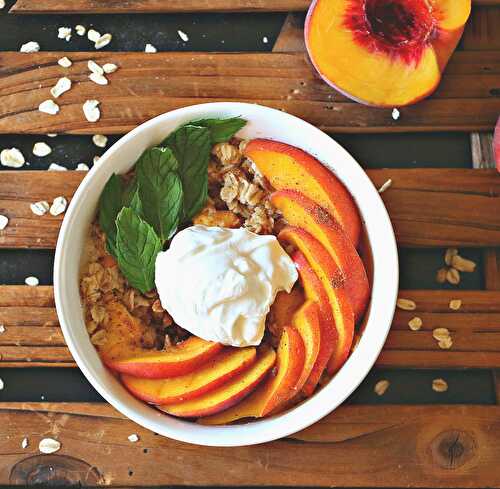 Easy Peach Oatmeal with Coconut Cream - :: Nutrizonia ::