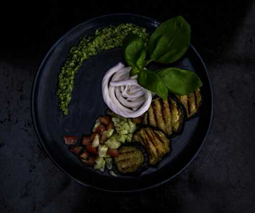 Grilled Eggplant Salad with White Cheese and Pesto - :: Nutrizonia ::