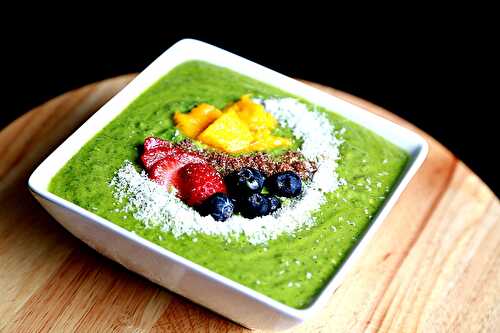 Very Green Smoothie Bowl - :: Nutrizonia ::