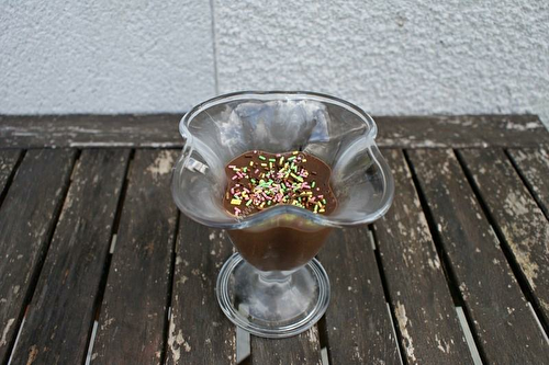 Chocolate mousse with the thermomix, made in 20 minutes.