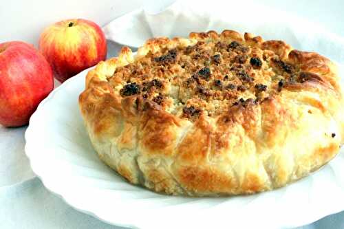 Galette aux Pommes – Delicious Apple Tarte with Streusel – Pane Bistecca