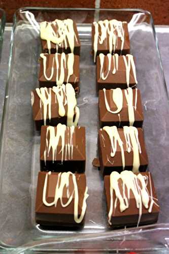 Pralinen mit Beeren und Nuessen – Pralines with Berries and Nuts – Pane Bistecca