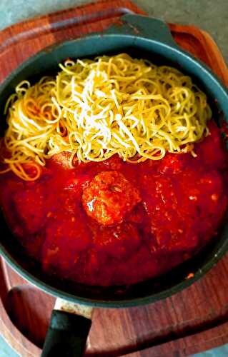 Spaghetti with Meatballs – American-Italian Fusion