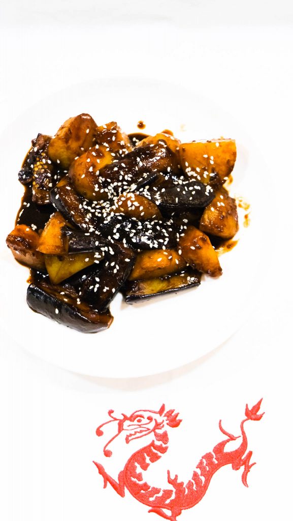 Klebrige Auberginen und Kartoffeln – Sticky Eggplants and Potatoes
