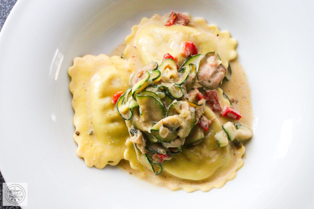 Ravioli mit Zucchini und Peperoni – Ravioli with Zucchini and Capsicum