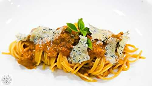 Spaghetti mit Bauchspeck und Blauschimmel-Käse – Spaghetti with Pork Belly and Blue Cheese