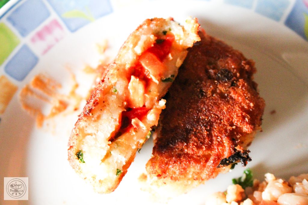 Hühnerfleisch gefüllte Brandteig-Puffer – Chicken Stuffed Choux Pastry Patties