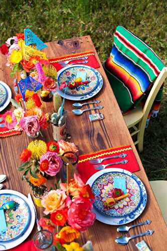 Party Ideas | Party Printables Blog: Chic Mexican Inspired Tablescapes for Your Fiesta