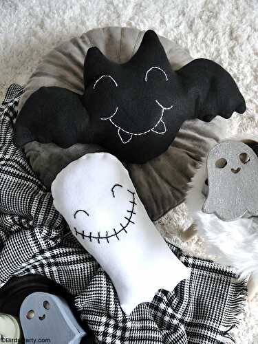 Party Ideas | Party Printables Blog: Cute DIY Halloween Throw Pillows