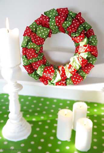 Party Ideas | Party Printables Blog: DIY Easy Christmas Ribbon Wreath