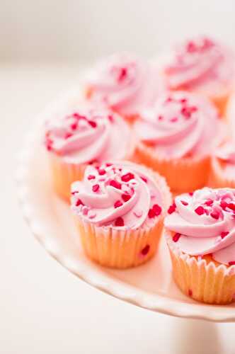 Party Ideas | Party Printables Blog: How To Bake The Perfect Cupcake