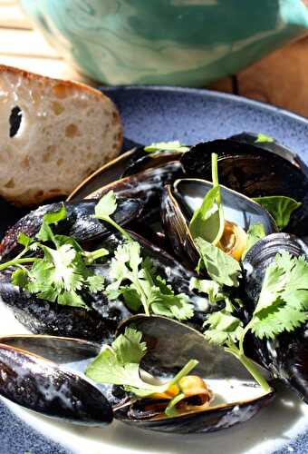 Green Curry Mussels