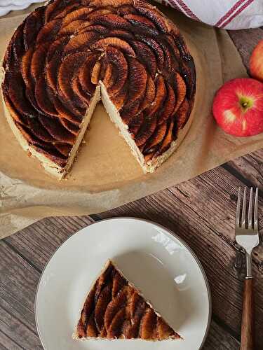 Cinnamon Apple Cheesecake | Piece of Lulu