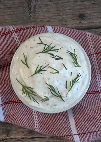 Greek Yogurt and Herb Dip | Piece of Lulu