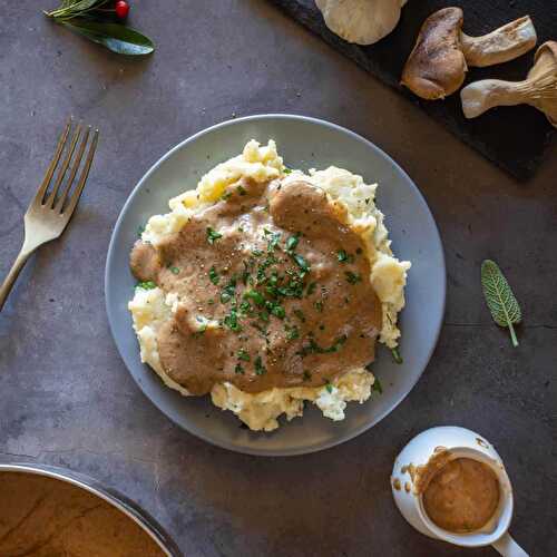 Recipe: How to Make a Mushroom Gravy: Easy Vegan and Perfect for Holiday Tables