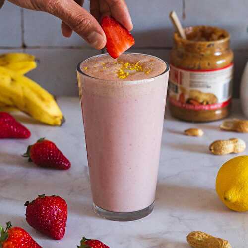 Peanut Butter Strawberry Smoothie