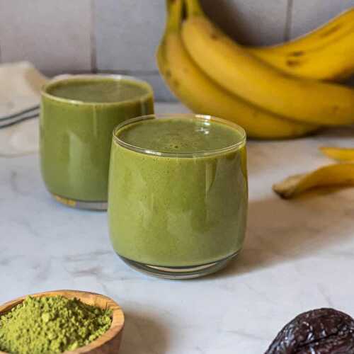Energizing & Creamy Banana Matcha Green Tea Smoothie Recipe