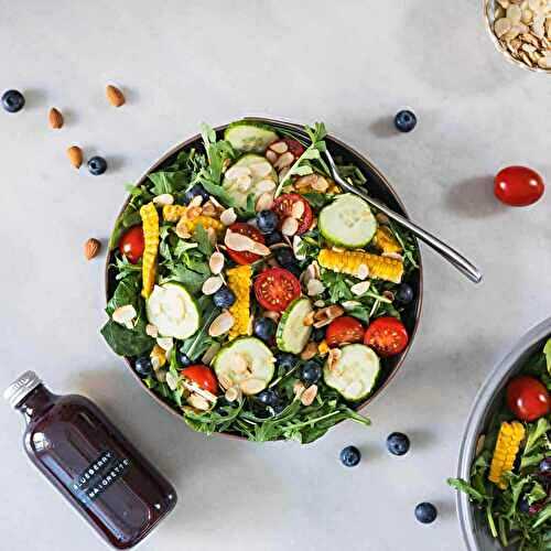 Spinach and Arugula Salad with Blueberry Vinaigrette