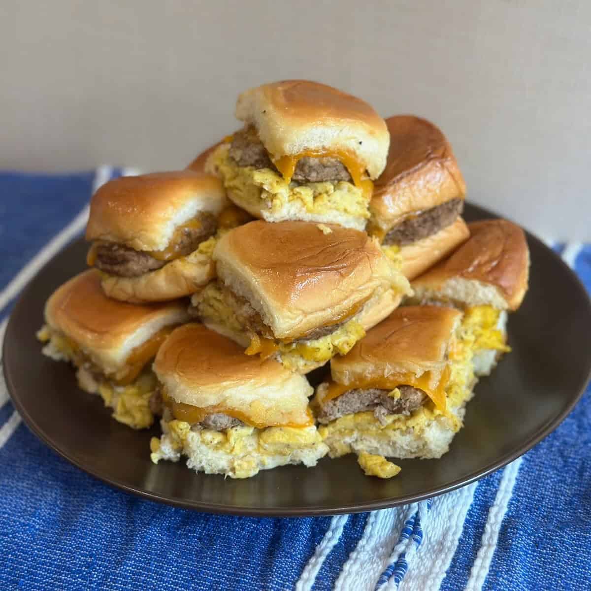 Sausage, Egg and Cheese Breakfast Sliders with Hawaiian Rolls 