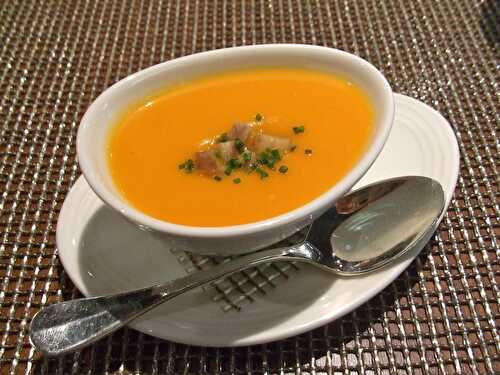 Chestnut pumpkin smooth soup