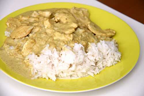 Chicken Tenderloins with curry sauce and rice