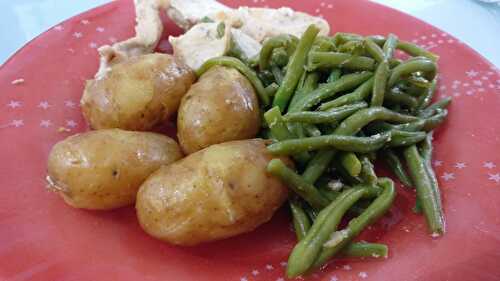 Chicken with small potatoes and green beans